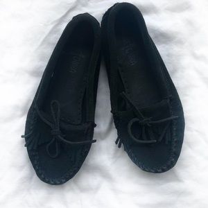 Minnetonka Black Suede Kilty Hardsole Maccasins
